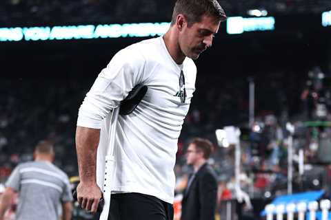 Aaron Rodgers shares photos of Achilles injury rehab process