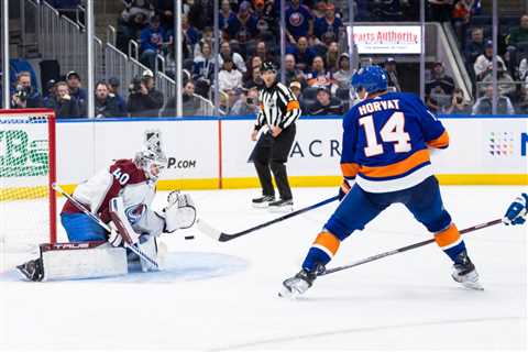 Bo Horvat putting his early Islanders struggles behind him