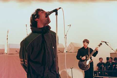 Oasis’ ‘The Masterplan’ Set to Dethrone Taylor Swift on U.K. Chart
