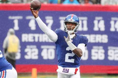 Tyrod Taylor returning to Giants as Tommy DeVito question looms