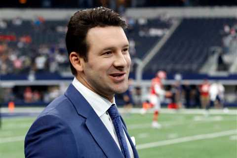 Tony Romo refers to Taylor Swift as Travis Kelce’s ‘wife’ in on-air gaffe