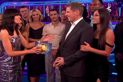 Strictly 'Feud' Emerges as Finalists Snub Co-Star After 'Backstage Mood Swings'