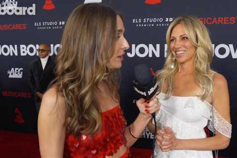 Debbie Gibson On The 35th Anniversay Of ‘Electric Youth’ Album, First Bon Jovi Memory & More |..