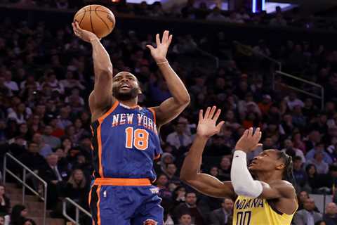 Alec Burks ‘glad to be back’ on Knicks roster: ‘I get a lot of love out here’