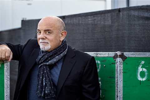 Billy Joel Hits Hot 100 for First Time Since 1997 With New Single ‘Turn the Lights Back On’