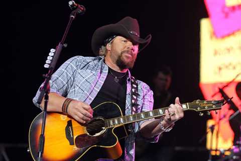 Toby Keith Makes History as First Artist With 9 of the Top 10 on Country Digital Song Sales Chart