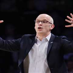 UConn’s Dan Hurley goes to great lengths to eradicate complacency