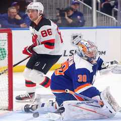 Islanders’ second-period meltdown leads to brutal loss against Devils