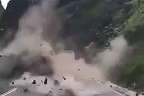 Boulders Crush Cars in Horrific Peruvian Rockslide Caught on Camera