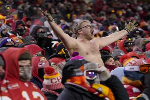Chiefs fans suffering frostbite, need amputations after attending -4 degree playoff game, doctor..