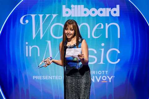 PinkPantheress Receives Producer of the Year Presented by Bose at Billboard’s Women in Music 2024