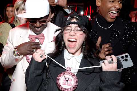 Flavor Flav Gave Billie Eilish a Barbie-Themed Diamond Clock Chain at Oscars Afterparty