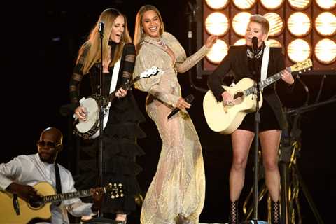 Here’s Why Fans Think Beyoncé Is Calling Out the CMA Awards