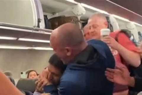 Antisemitic American Airlines Passenger Put In Headlock, Kicked Off Plane