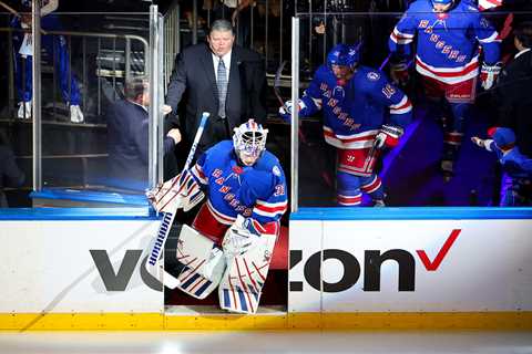 Behind the scenes of the curious ritual of the Rangers’ on-ice entrance