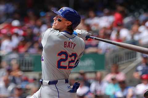 Mets trounce rival Braves with unrelenting offensive outburst