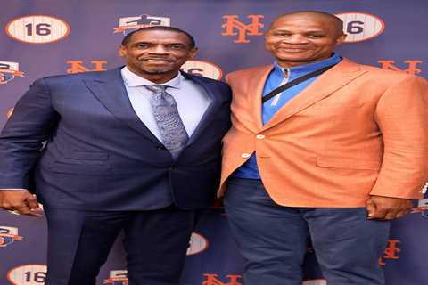 Darryl Strawberry, a month after heart attack, surprises Dwight Gooden at Mets number retirement..