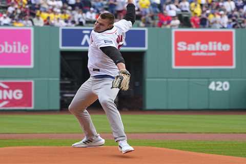 Rob Gronkowski brings signature ‘Gronk spike’ to 2024 Boston Marathon, Red Sox game