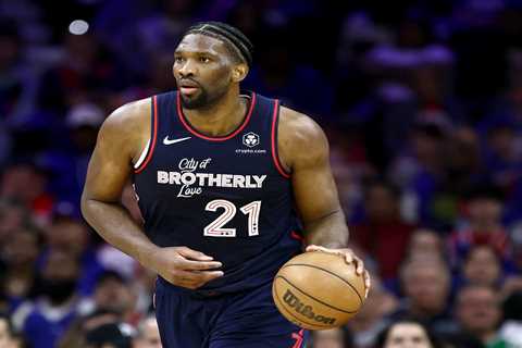 NBA play-in tournament predictions: Odds, picks for Heat-76ers, Hawks-Bulls