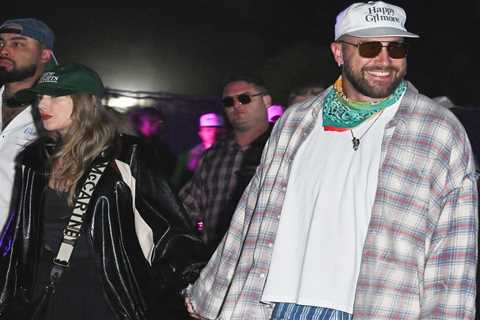 Travis Kelce Explains Why He & Taylor Swift Traded Coachella’s Backstage Area to Enjoy Pit With Fans