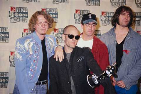 R.E.M., Queen, Bee Gees and Other Groups in the Songwriters Hall of Fame