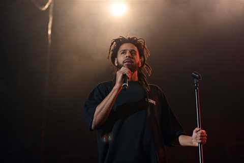 With ‘Might Delete Later,’ J. Cole Adds His Seventh No. 1 on Top R&B/Hip-Hop Albums