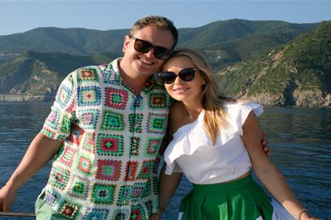 Amanda Holden and Alan Carr to Renovate in Spain for BBC Show