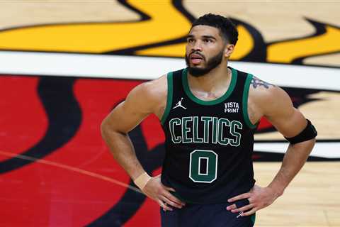 Celtics reclaim homecourt edge in Game 3 romp over Heat