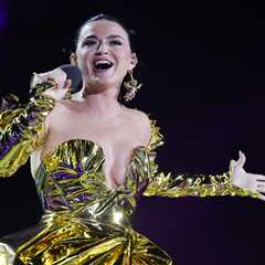 Katy Perry’s ‘Roar’ Music Video Reaches 4 Billion YouTube Views