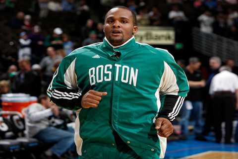 Ex-NBAer Glen ‘Big Baby’ Davis gets 40 months in prison for health care scam