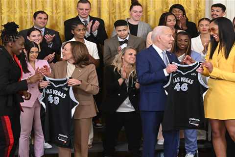 President Biden makes Candace Parker blunder during Las Vegas Aces ceremony