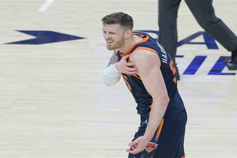 Isaiah Hartenstein’s X-ray negative as Knicks can’t afford another injury