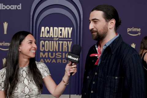 Noah Kahan On Writing With Lainey Wilson, Friendship With Kelsea Ballerini & Life Changing Album..