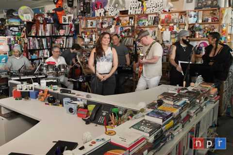 Nelly Furtado Brings the Sunshine for Refreshing ‘Tiny Desk’ Concert: Watch