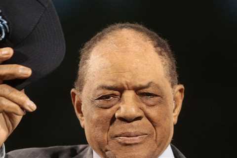 Giants Legend Willie Mays Dead At 93