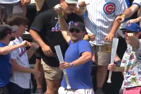 Mets fan roasted for throwing back Francisco Alvarez home run at Wrigley Field: ‘Grow a spine man’