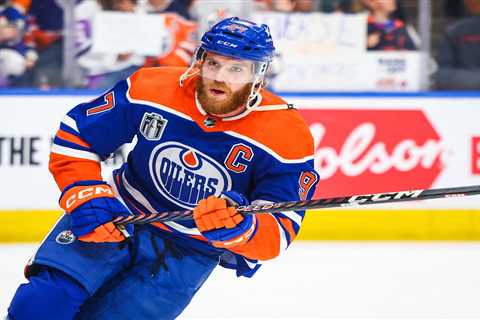 Panthers, Oilers one step away from rarest of playoff history