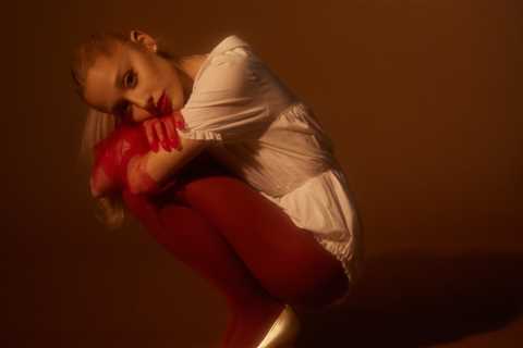 Ariana Grande Shares Studio Footage to Celebrate 4 Months of ‘Eternal Sunshine’: ‘So Grateful’