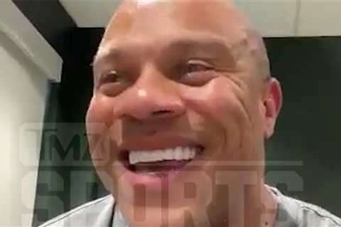 Bodybuilding Legend Phil Heath Offers To Train J.J. Watt, Show Ready In 12 Weeks