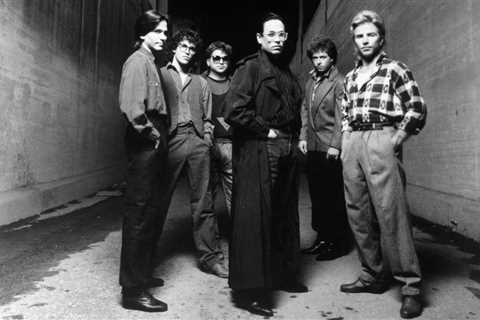 Publishing Briefs: Toto Member Sells to Primary Wave, WCM Signs ‘Telepatía’ Hitmaker