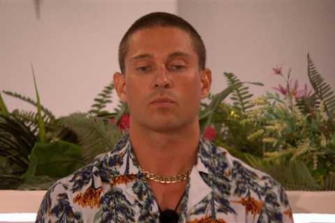 Love Island Feud Unveiled: Casa Amor Bombshell Snubs Joey Essex