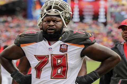 Ex-NFLer Gosder Cherilus breaks silence on urination incident aboard Delta flight