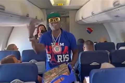 Flavor Flav Works as Attendant on Southwest Flight, Hands Out Snacks