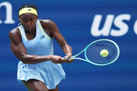 Coco Gauff overcomes rocky start to begin US Open title defense with straight-set win