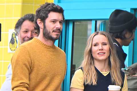 Adam Brody to Star as Hot Rabbi in Netflix Film ‘Nobody Wants This’ – Hollywood Life