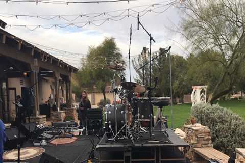 The Ultimate Guide to Smoking at Music Festivals in Maricopa County, AZ