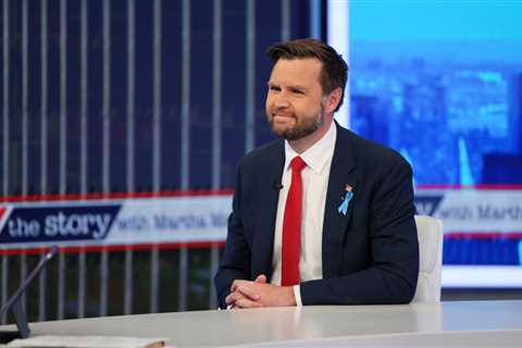 JD Vance Reacts to Taylor Swift’s ‘Childless Cat Lady’ Dig in Kamala Harris Endorsement
