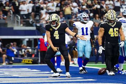 NFL fines Saints QB Derek Carr for Michael Jackson-inspired crotch-grab celebration
