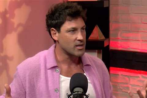 'DWTS' Alum Maksim Chmerkovskiy Labels Anna Delvey A 'S****y Dancer'