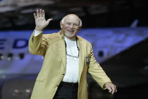 Billy Shaw, Bills icon and Pro Football Hall of Famer, dead at 85